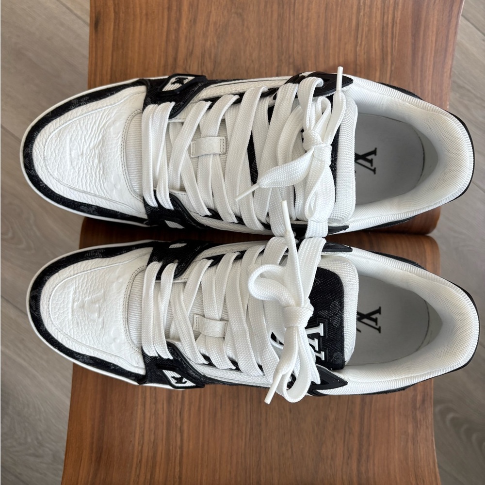 Louis Vuitton Black and White Sneakers - Picture 4 of 5